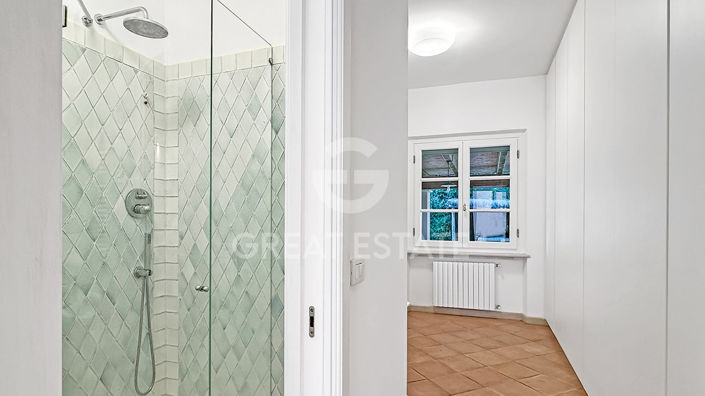 Image No.30-6 Bed Country House for sale