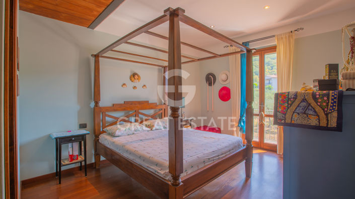 Image No.21-3 Bed Country House for sale