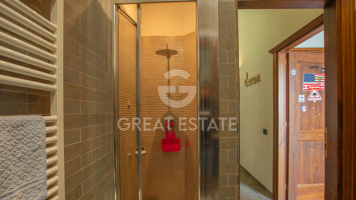 Image No.27-3 Bed Country House for sale