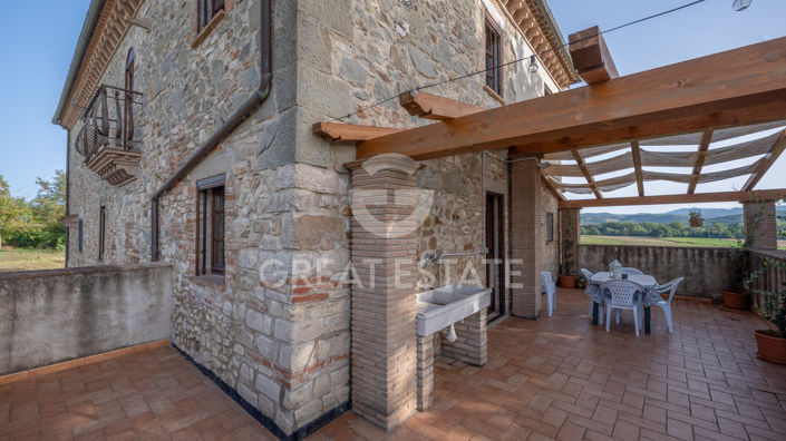 Image No.13-9 Bed Country House for sale