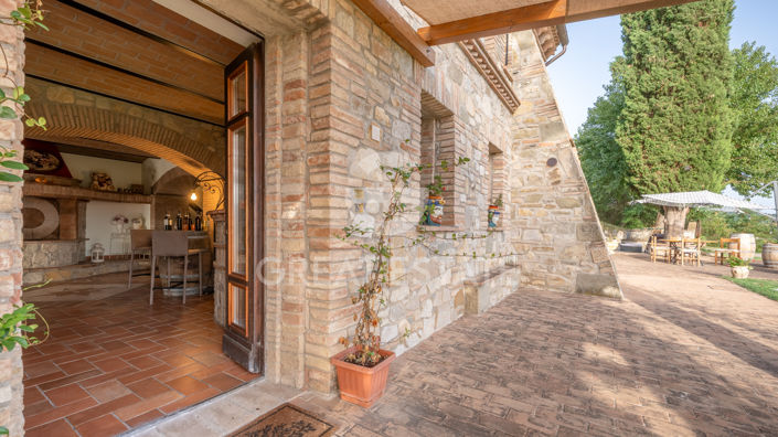 Image No.19-9 Bed Country House for sale