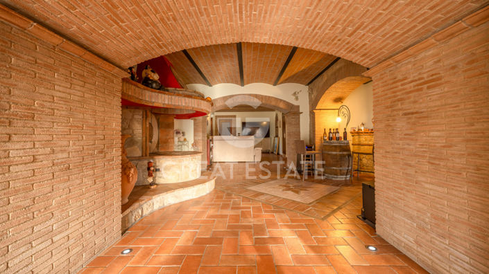 Image No.21-9 Bed Country House for sale