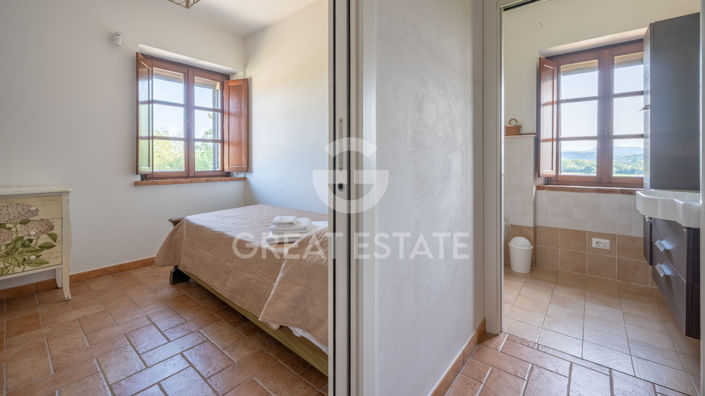 Image No.30-9 Bed Country House for sale