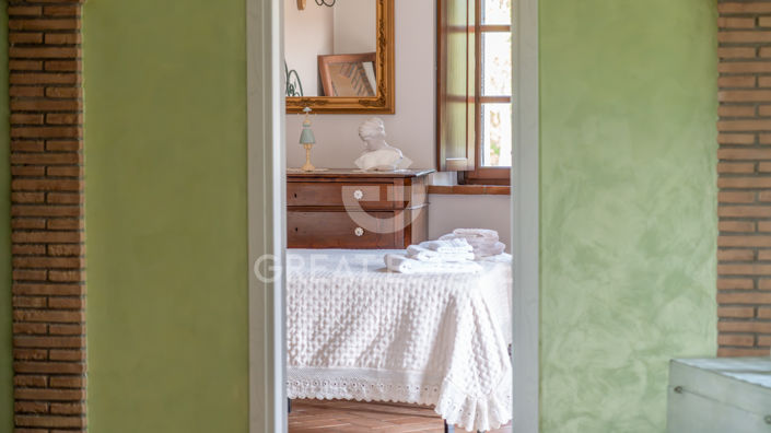 Image No.51-9 Bed Country House for sale