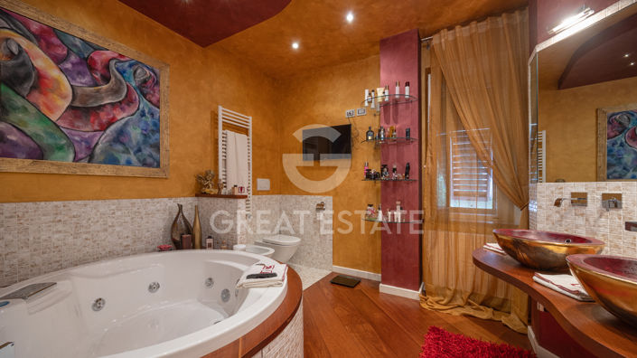 Image No.21-3 Bed Apartment for sale