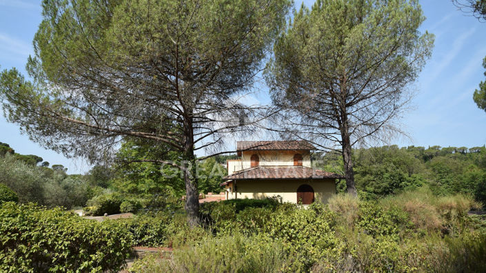 Image No.9-Maison de campagne de 6 chambres à vendre à Scandicci