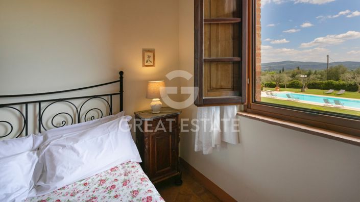 Image No.22-14 Bed Country House for sale