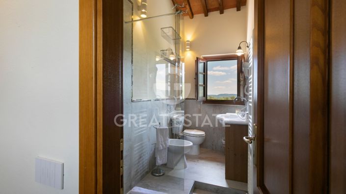 Image No.23-14 Bed Country House for sale