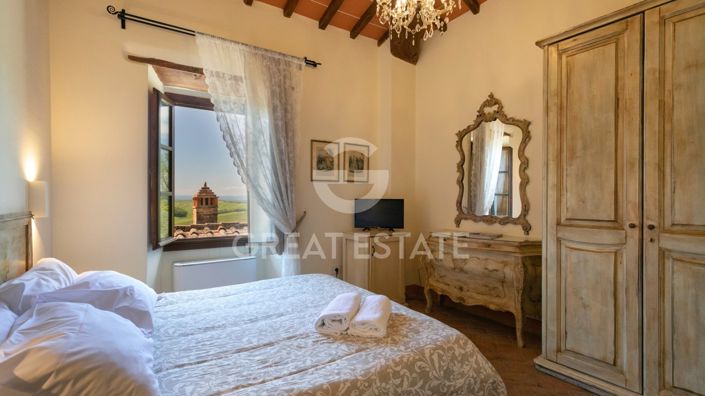 Image No.5-14 Bed Country House for sale