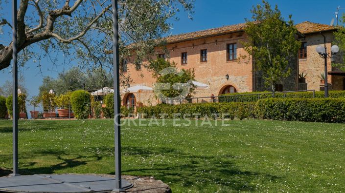 Image No.7-14 Bed Country House for sale