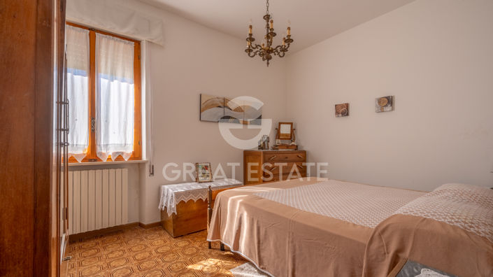 Image No.17-3 Bed Country House for sale