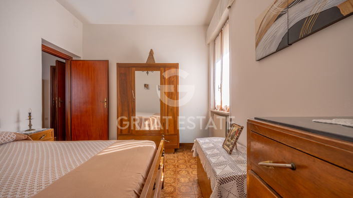 Image No.18-3 Bed Country House for sale