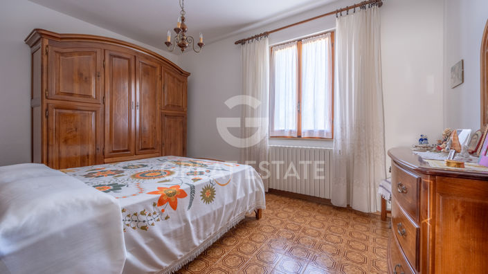 Image No.20-3 Bed Country House for sale