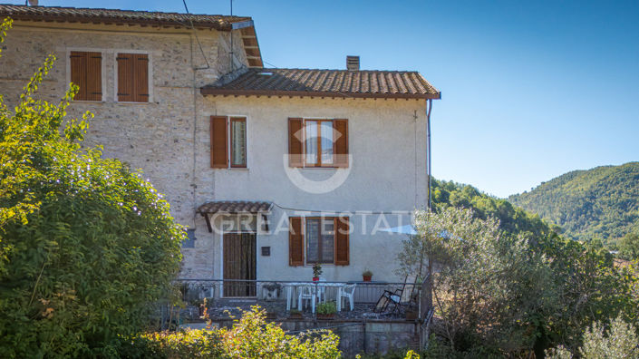 Image No.8-3 Bed Country House for sale