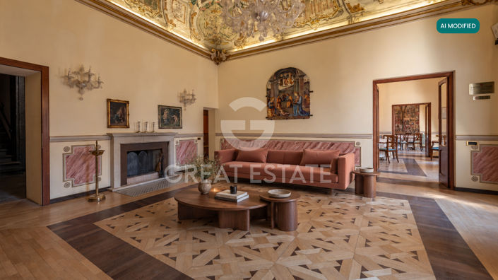 Image No.21-5 Bed Townhouse for sale