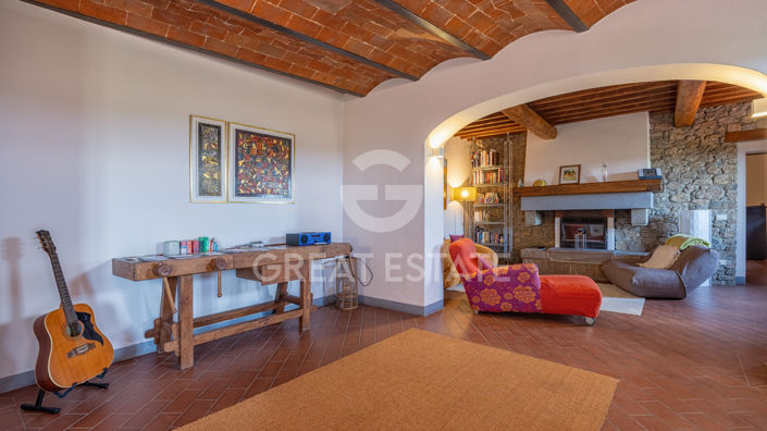 Image No.28-4 Bed Country House for sale