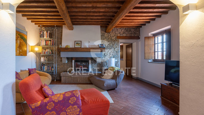 Image No.32-4 Bed Country House for sale