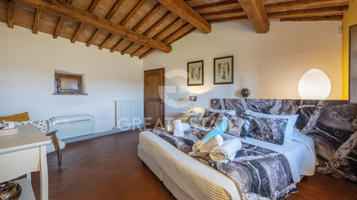 Image No.36-4 Bed Country House for sale