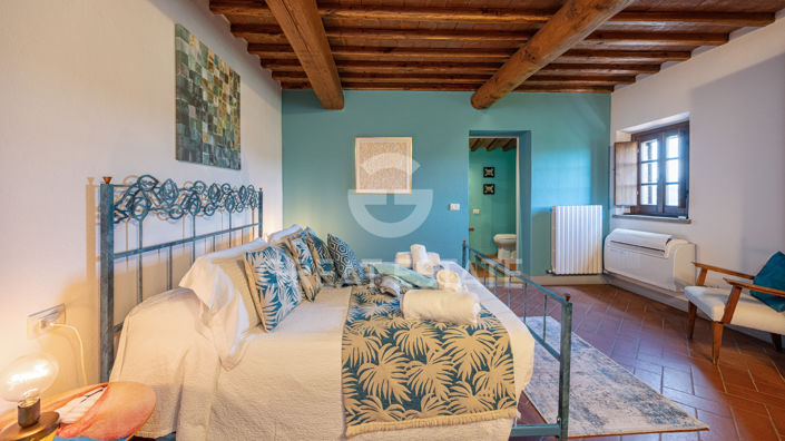 Image No.37-4 Bed Country House for sale