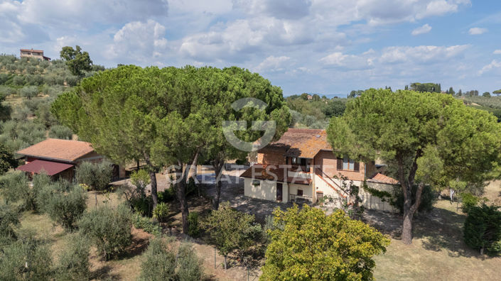 Image No.15-3 Bed Country House for sale