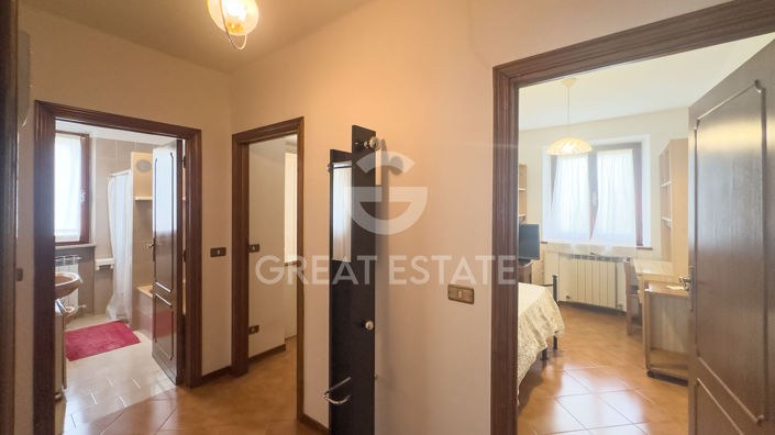 Image No.22-3 Bed Country House for sale