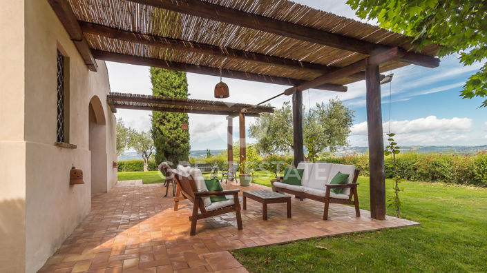 Image No.12-7 Bed Country House for sale