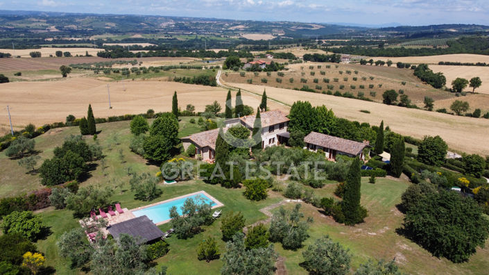 Image No.18-7 Bed Country House for sale