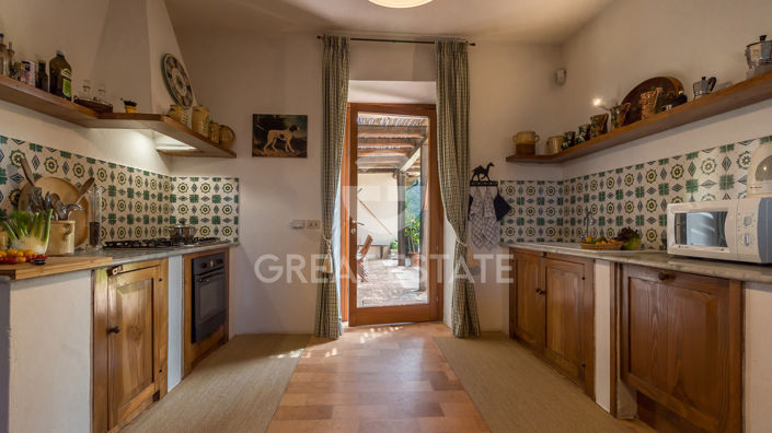 Image No.25-7 Bed Country House for sale