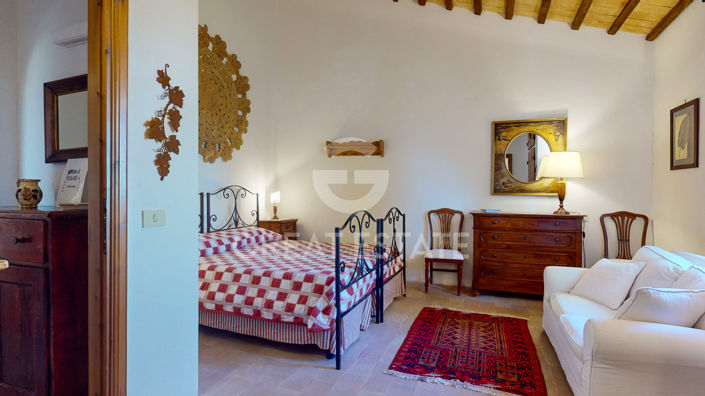 Image No.36-7 Bed Country House for sale