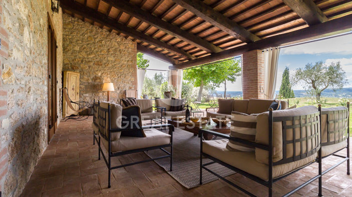 Image No.8-7 Bed Country House for sale