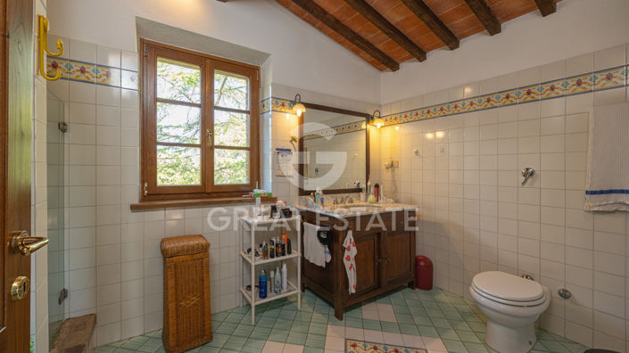 Image No.37-3 Bed Country House for sale