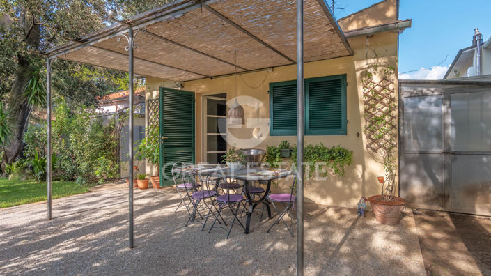 Image No.18-5 Bed Country House for sale