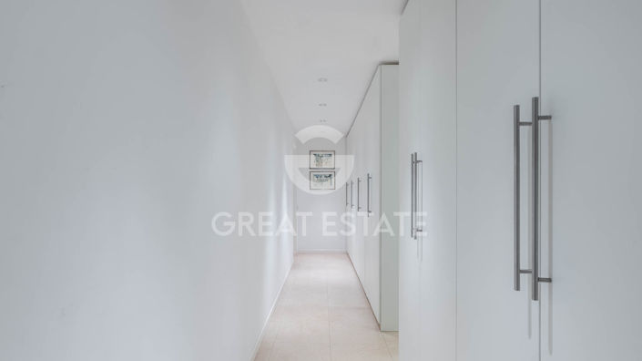 Image No.37-5 Bed Country House for sale