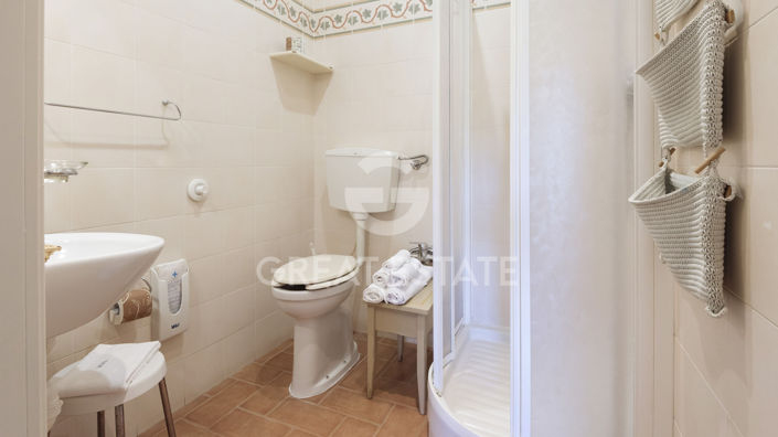 Image No.32-9 Bed Country House for sale
