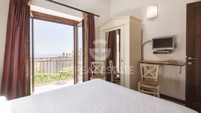 Image No.34-9 Bed Country House for sale
