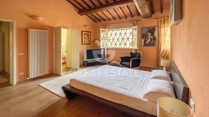 Image No.19-Country House for sale