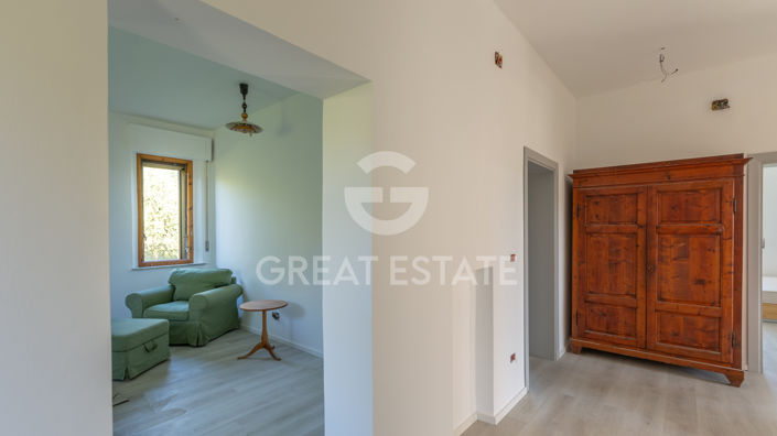 Image No.5-4 Bed Country House for sale