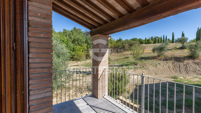 Image No.16-3 Bed Country House for sale