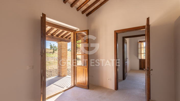 Image No.35-6 Bed Country House for sale