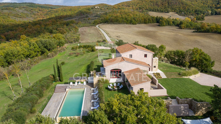 Image No.11-6 Bed Country House for sale