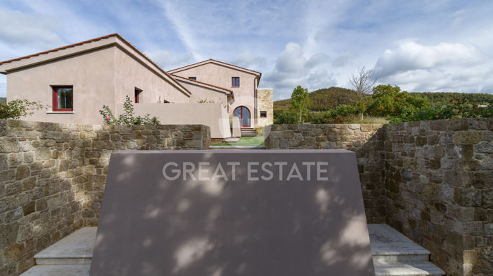 Image No.16-6 Bed Country House for sale