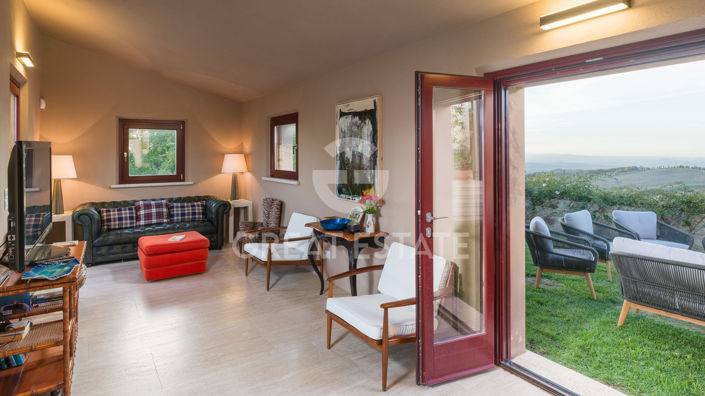 Image No.20-6 Bed Country House for sale