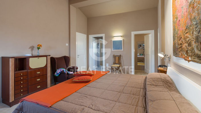 Image No.28-6 Bed Country House for sale