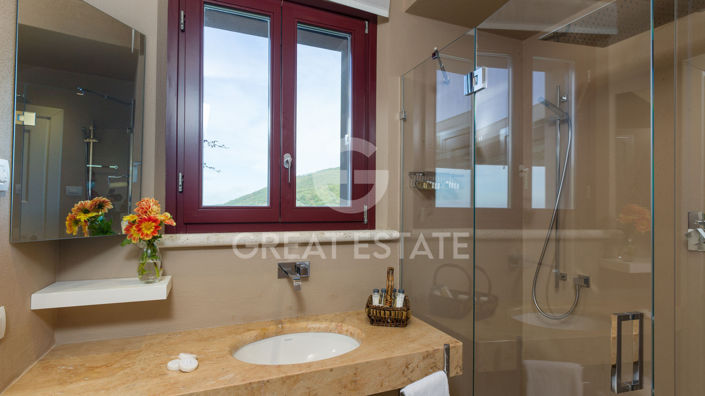 Image No.35-6 Bed Country House for sale