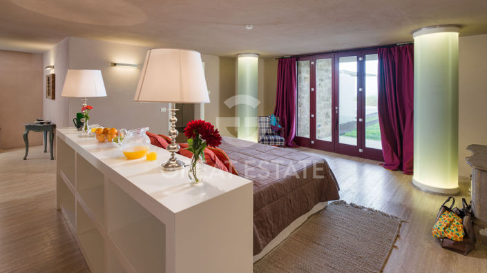 Image No.38-6 Bed Country House for sale