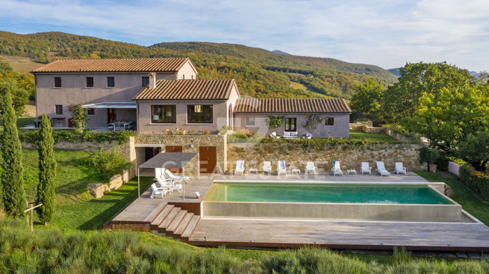 Image No.9-6 Bed Country House for sale