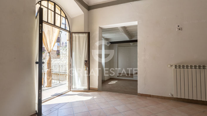 Image No.12-10 Bed Apartment for sale