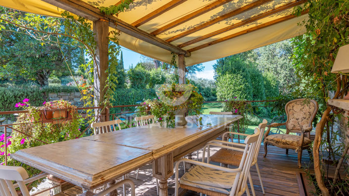 Image No.13-5 Bed Country House for sale