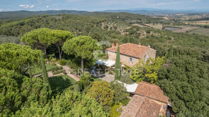 Image No.19-5 Bed Country House for sale