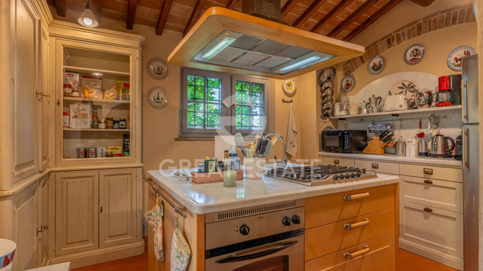 Image No.25-5 Bed Country House for sale